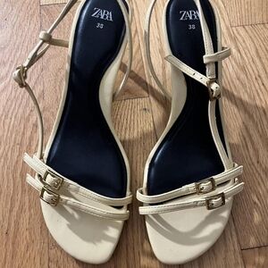 ZARA Cream Strappy Buckle Sandals